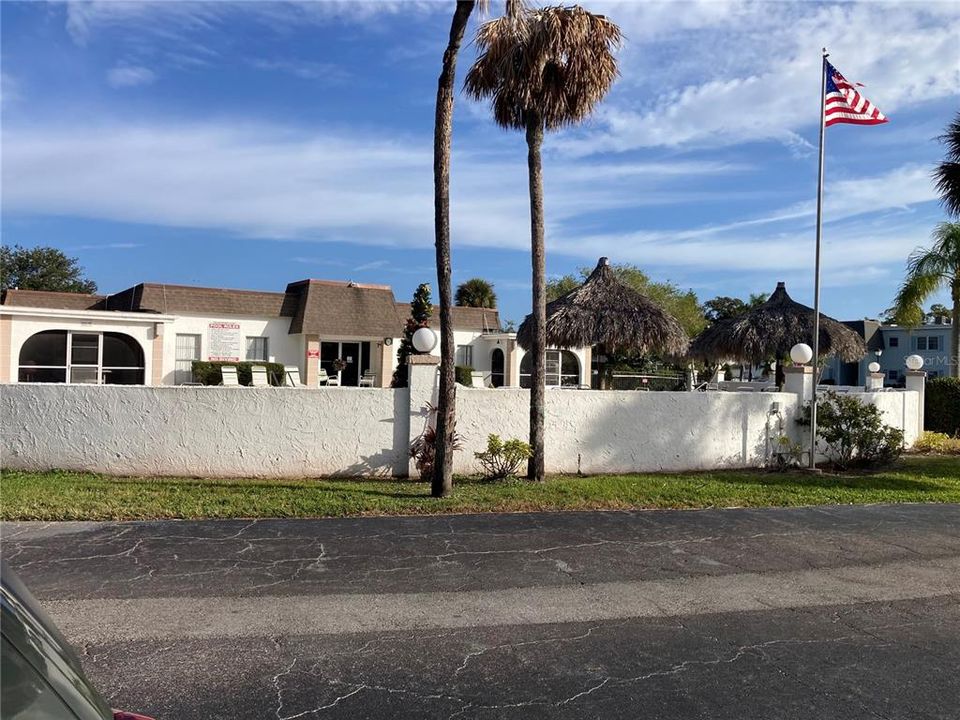 出租: $1,950 (2 贝兹, 1 浴室, 1087 平方英尺)