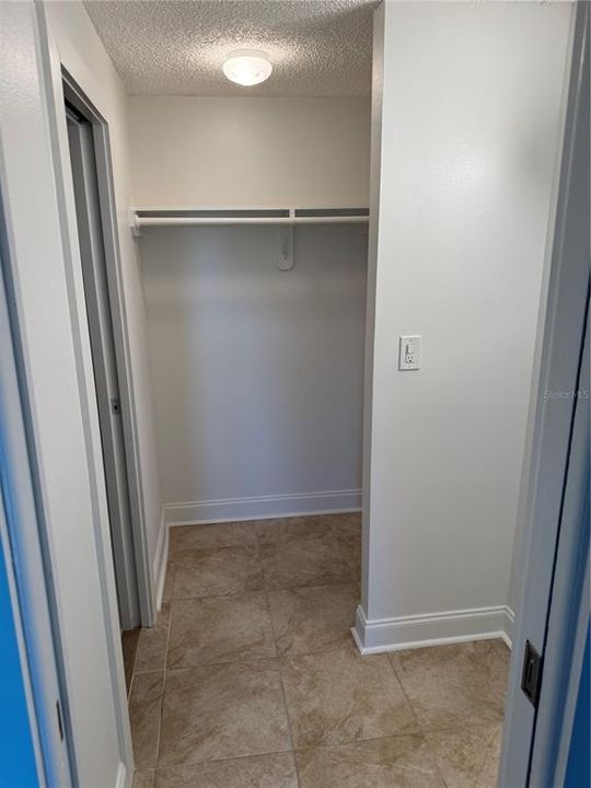 出租: $1,950 (2 贝兹, 1 浴室, 1087 平方英尺)