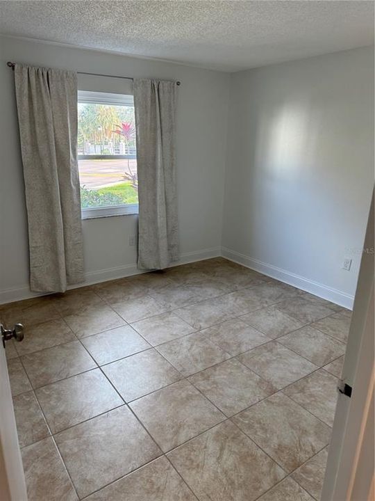 出租: $1,950 (2 贝兹, 1 浴室, 1087 平方英尺)