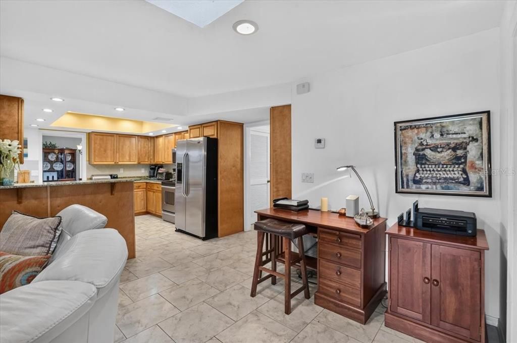 В аренду: $6,000 (3 спален, 2 ванн, 2098 Квадратных фут)