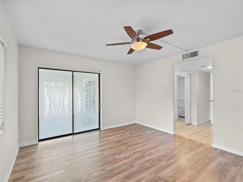 En Venta: $212,000 (2 camas, 2 baños, 1160 Pies cuadrados)