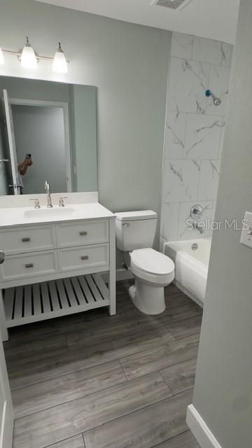 For Sale: $295,000 (3 beds, 2 baths, 1064 Square Feet)