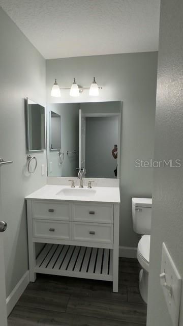 For Sale: $295,000 (3 beds, 2 baths, 1064 Square Feet)