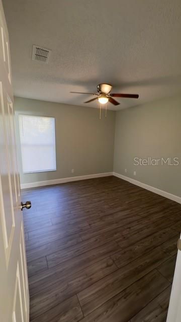 For Sale: $295,000 (3 beds, 2 baths, 1064 Square Feet)