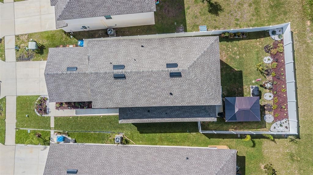 出租: $2,200 (5 贝兹, 3 浴室, 2268 平方英尺)