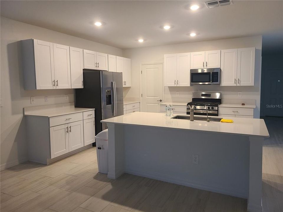 En Renta: $2,800 (5 camas, 2 baños, 2896 Pies cuadrados)