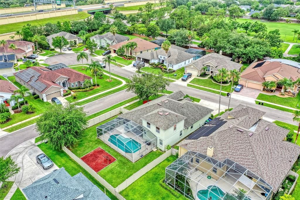 En Venta: $634,900 (5 camas, 3 baños, 2604 Pies cuadrados)