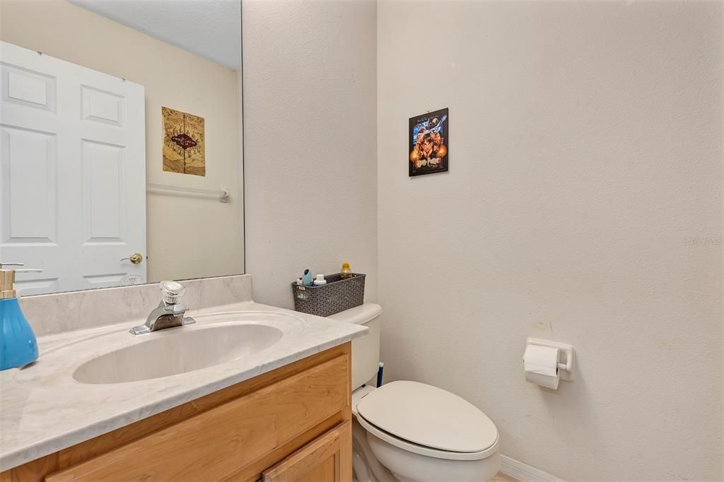 En Venta: $634,900 (5 camas, 3 baños, 2604 Pies cuadrados)