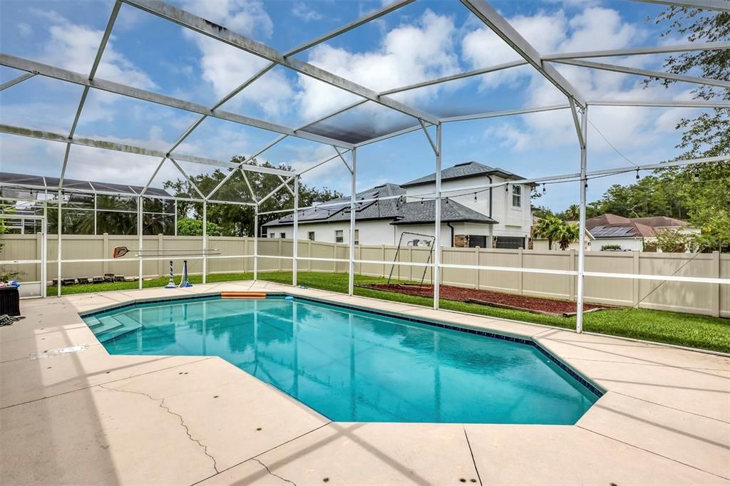 En Venta: $634,900 (5 camas, 3 baños, 2604 Pies cuadrados)