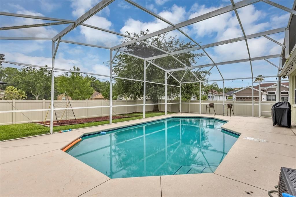 En Venta: $634,900 (5 camas, 3 baños, 2604 Pies cuadrados)