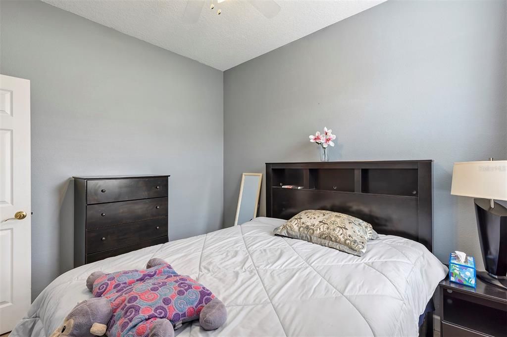 En Venta: $634,900 (5 camas, 3 baños, 2604 Pies cuadrados)