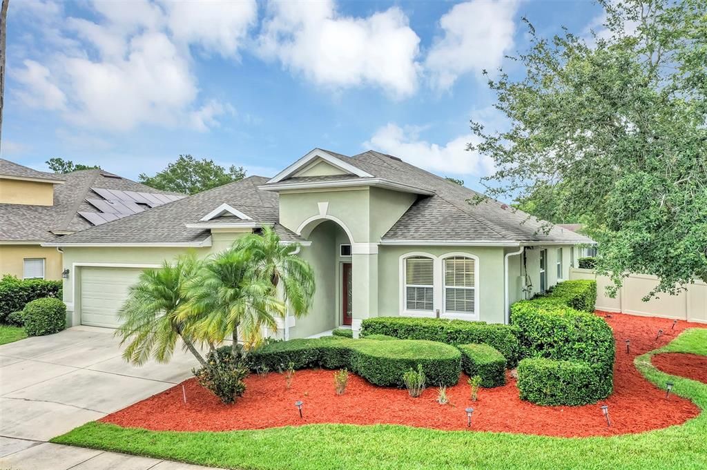 En Venta: $634,900 (5 camas, 3 baños, 2604 Pies cuadrados)