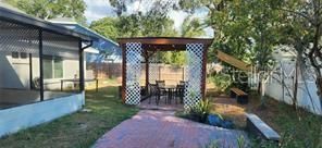 В аренду: $2,100 (3 спален, 2 ванн, 1306 Квадратных фут)