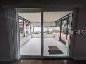 В аренду: $2,100 (3 спален, 2 ванн, 1306 Квадратных фут)