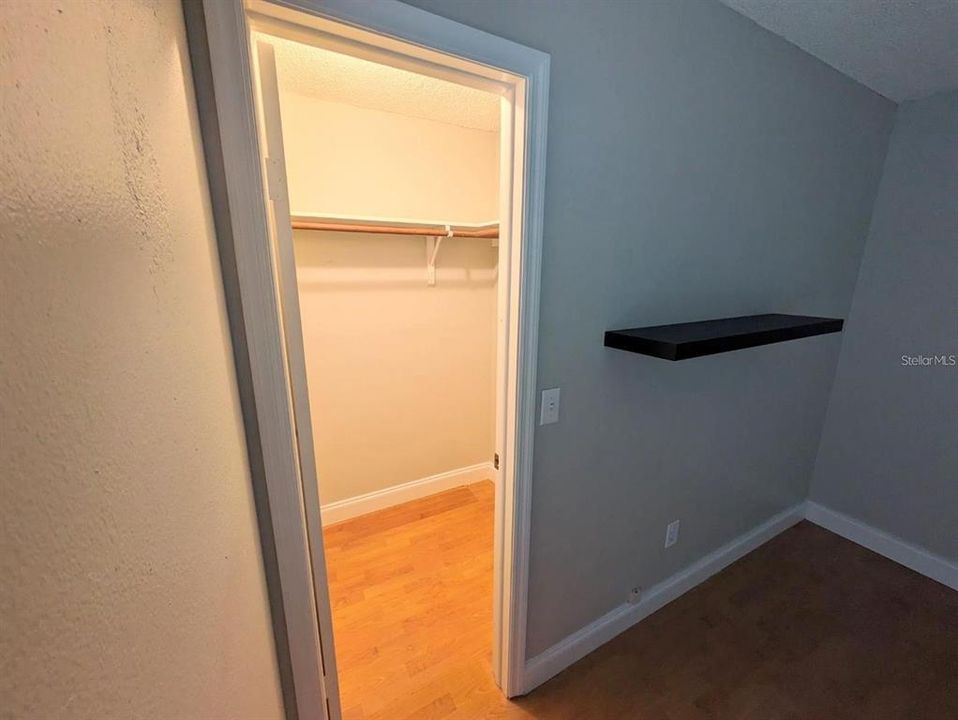 В аренду: $2,100 (3 спален, 2 ванн, 1306 Квадратных фут)