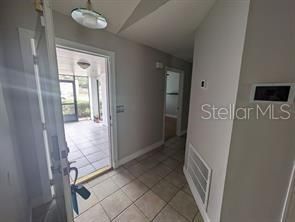 В аренду: $2,100 (3 спален, 2 ванн, 1306 Квадратных фут)