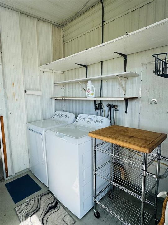 На продажу: $105,000 (2 спален, 2 ванн, 900 Квадратных фут)