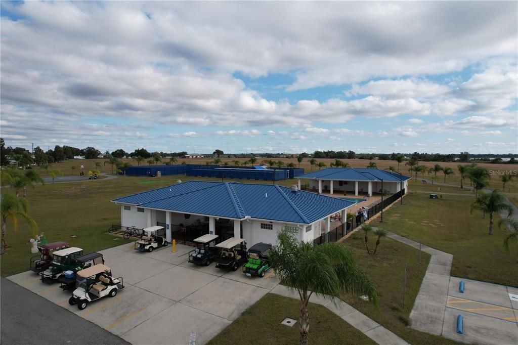 На продажу: $105,000 (2 спален, 2 ванн, 900 Квадратных фут)