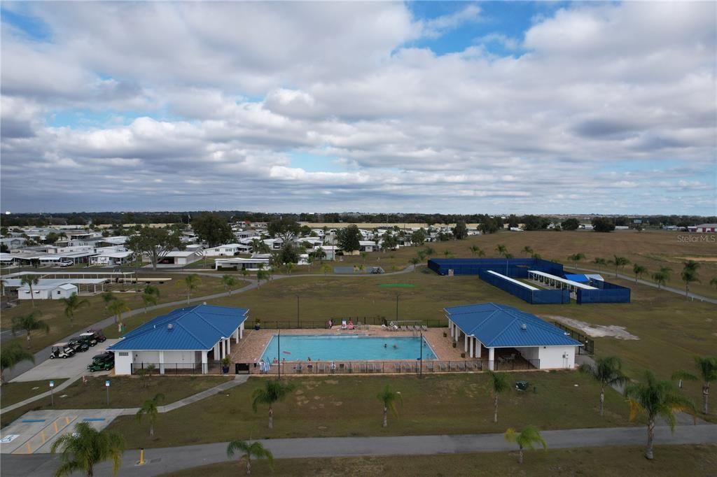 На продажу: $105,000 (2 спален, 2 ванн, 900 Квадратных фут)