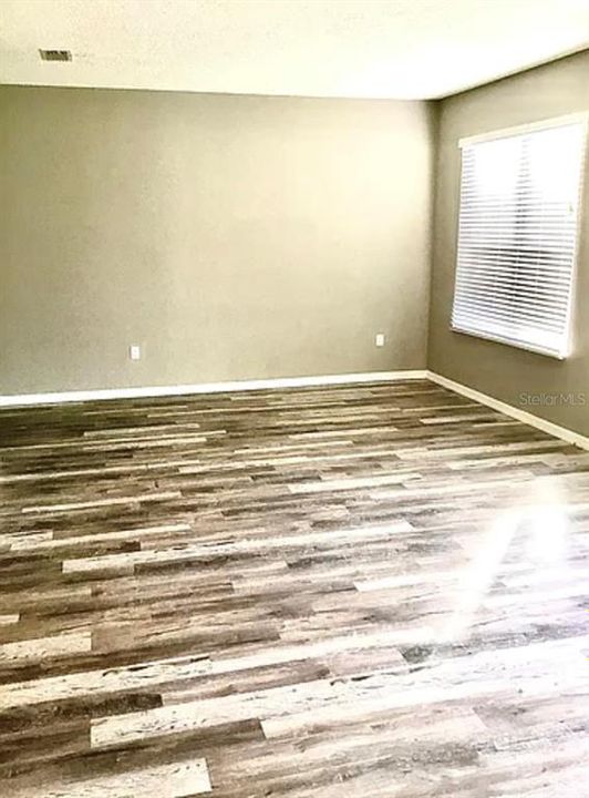 出租: $1,900 (3 贝兹, 2 浴室, 1832 平方英尺)