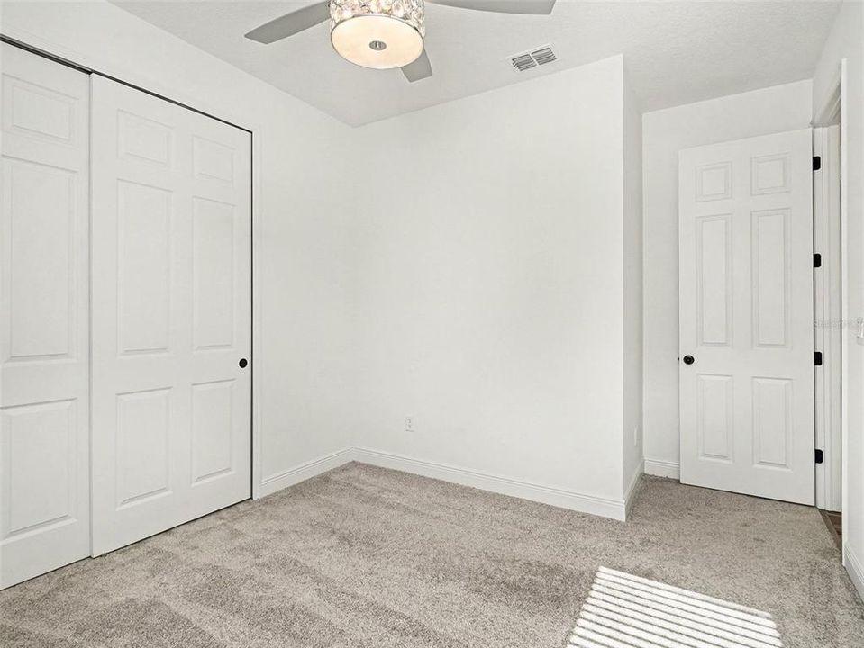 待售: $532,000 (4 贝兹, 3 浴室, 2328 平方英尺)