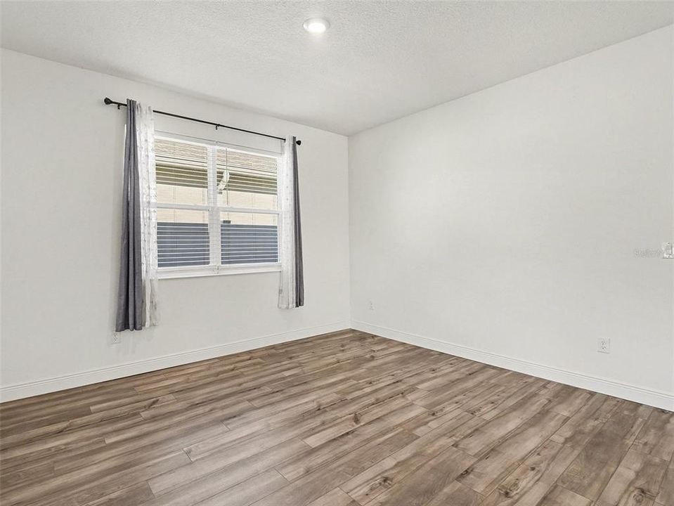 待售: $532,000 (4 贝兹, 3 浴室, 2328 平方英尺)