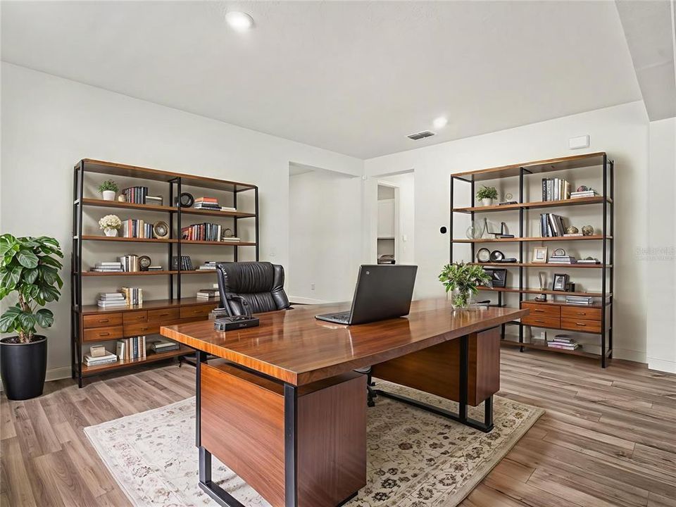 待售: $532,000 (4 贝兹, 3 浴室, 2328 平方英尺)