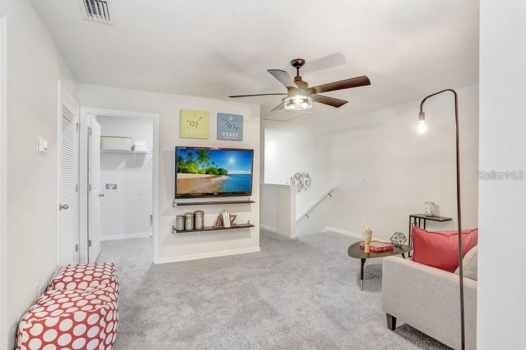 待售: $362,650 (4 贝兹, 3 浴室, 2121 平方英尺)