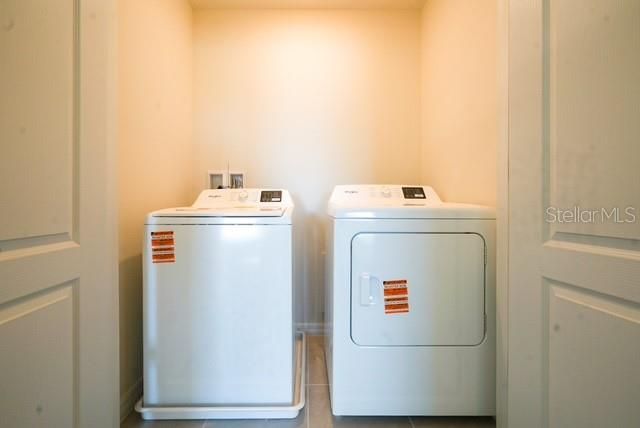 For Rent: $2,190 (3 beds, 2 baths, 1463 Square Feet)