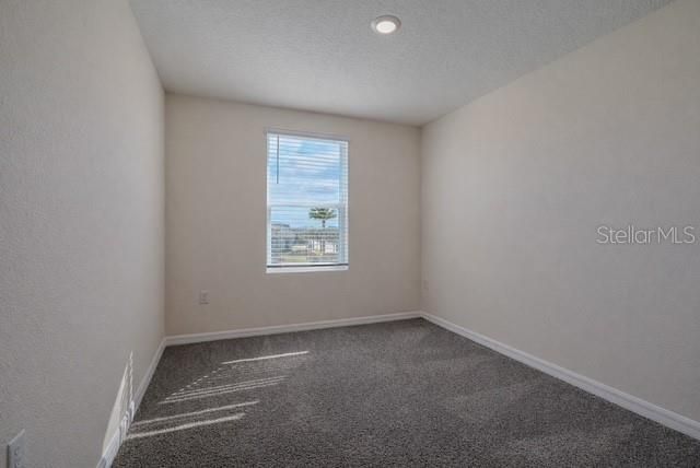 For Rent: $2,190 (3 beds, 2 baths, 1463 Square Feet)