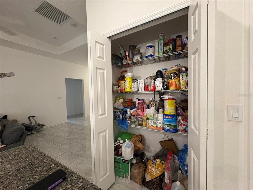 For Sale: $366,999 (3 beds, 2 baths, 1429 Square Feet)