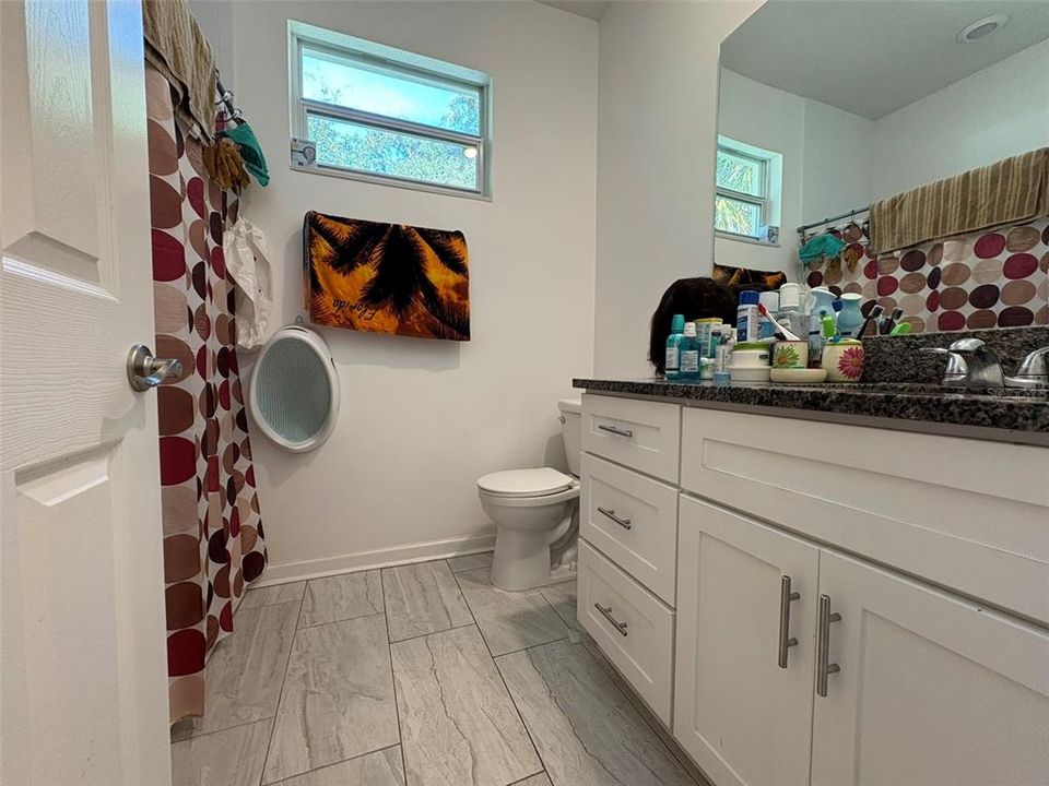 For Sale: $366,999 (3 beds, 2 baths, 1429 Square Feet)