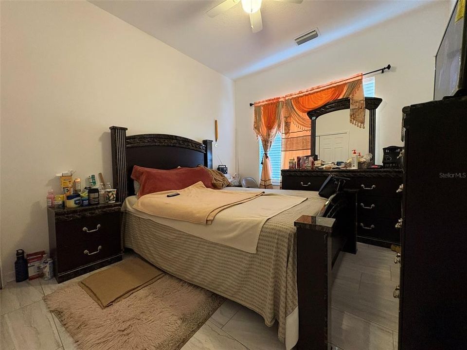 For Sale: $366,999 (3 beds, 2 baths, 1429 Square Feet)