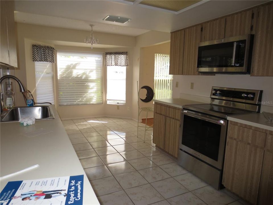 出租: $2,600 (2 贝兹, 2 浴室, 1700 平方英尺)