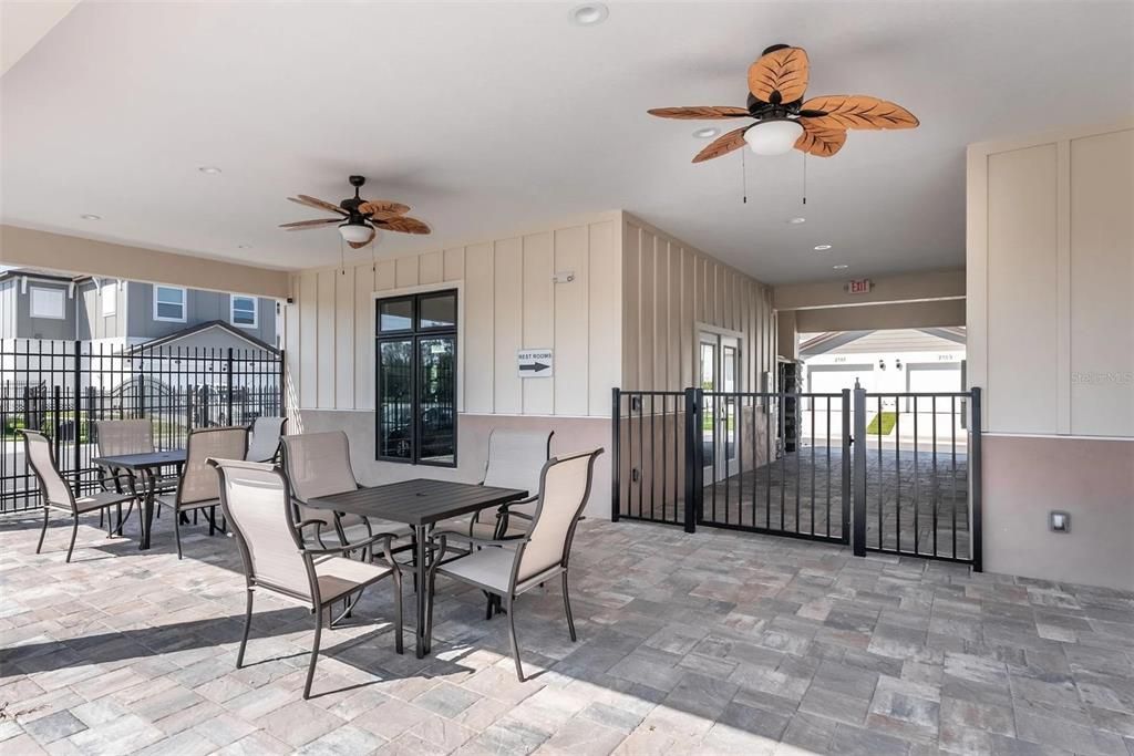 出租: $2,500 (2 贝兹, 2 浴室, 1498 平方英尺)