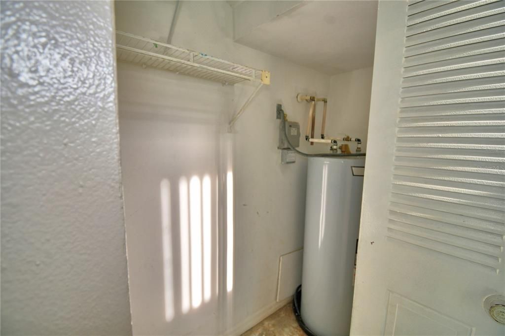 待售: $199,000 (3 贝兹, 2 浴室, 1586 平方英尺)