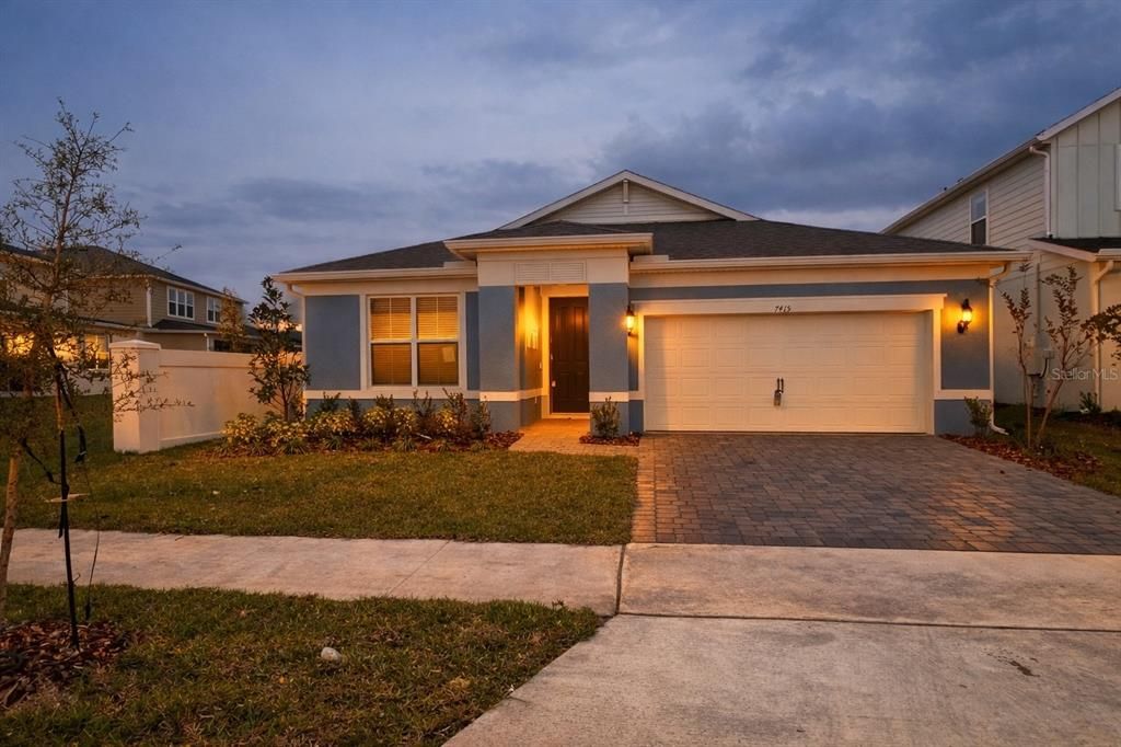 В аренду: $3,250 (4 спален, 2 ванн, 1850 Квадратных фут)