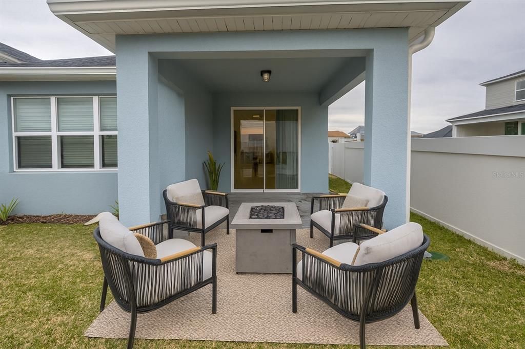 В аренду: $3,250 (4 спален, 2 ванн, 1850 Квадратных фут)