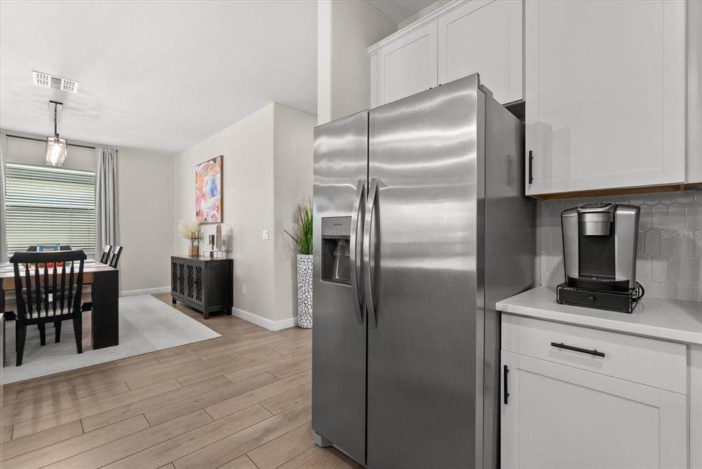 For Sale: $685,000 (3 beds, 3 baths, 1849 Square Feet)