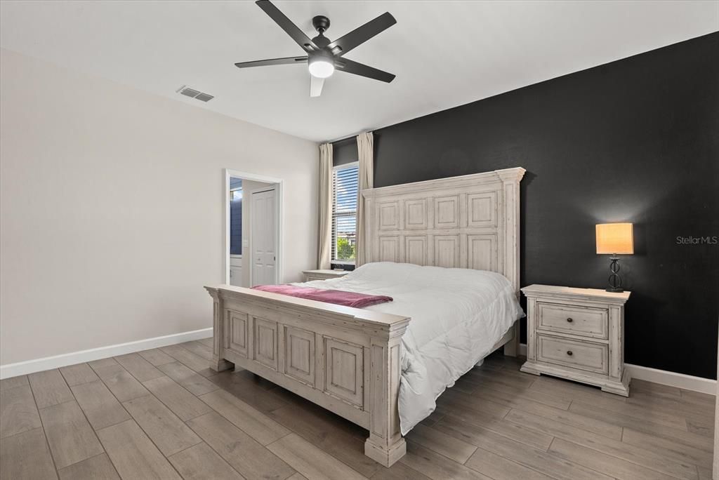 For Sale: $685,000 (3 beds, 3 baths, 1849 Square Feet)