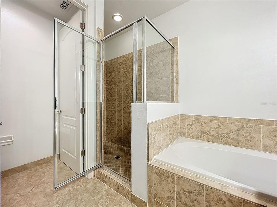 待售: $369,000 (3 贝兹, 2 浴室, 1676 平方英尺)