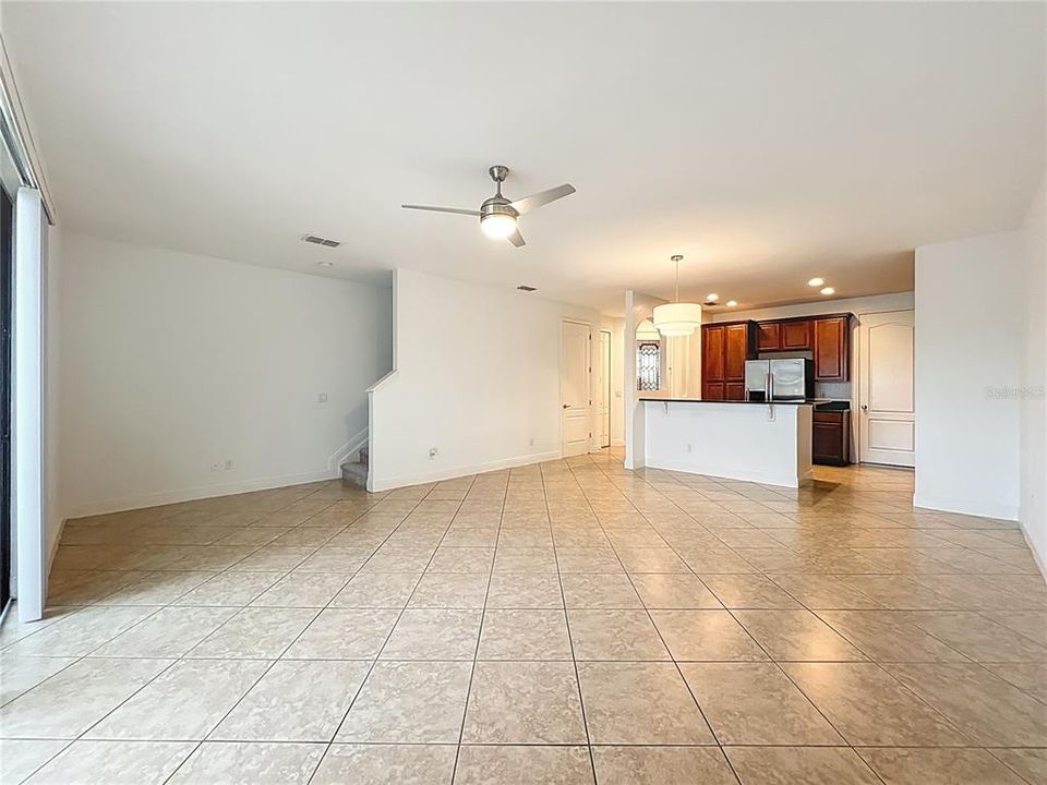 待售: $369,000 (3 贝兹, 2 浴室, 1676 平方英尺)