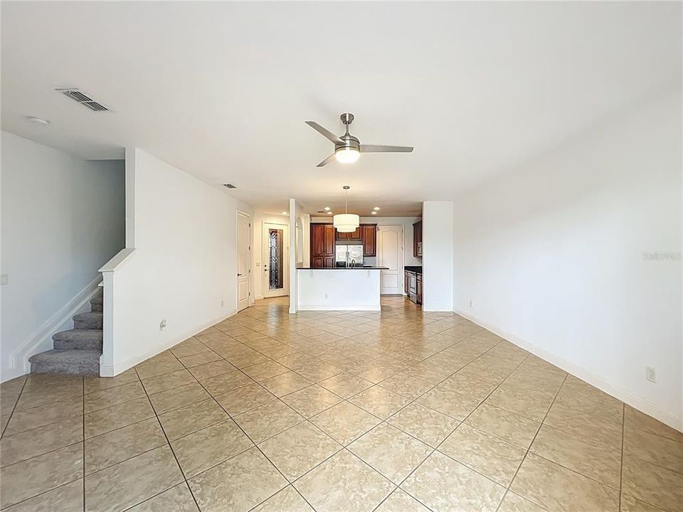 待售: $369,000 (3 贝兹, 2 浴室, 1676 平方英尺)