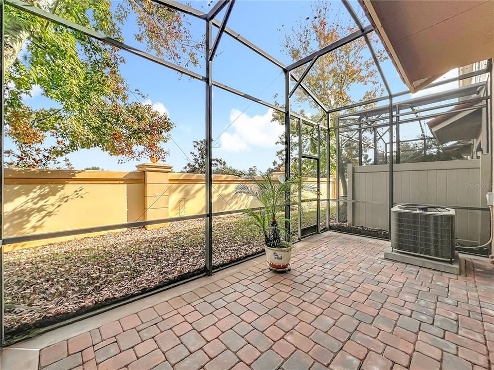 待售: $369,000 (3 贝兹, 2 浴室, 1676 平方英尺)