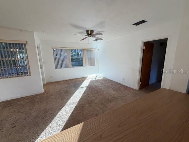 На продажу: $219,900 (3 спален, 1 ванн, 1189 Квадратных фут)