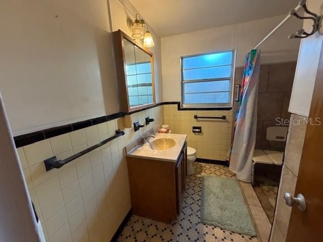 На продажу: $219,900 (3 спален, 1 ванн, 1189 Квадратных фут)