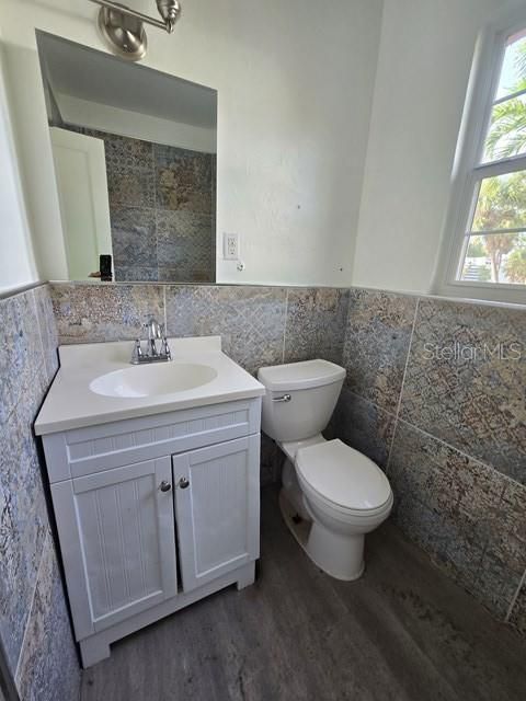 En Venta: $990,000 (4 camas, 0 baños, 1550 Pies cuadrados)