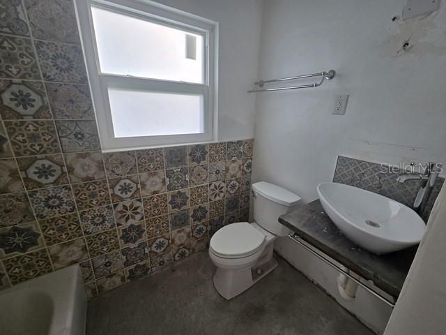 En Venta: $990,000 (4 camas, 0 baños, 1550 Pies cuadrados)