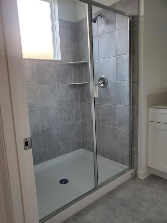 For Rent: $2,200 (3 beds, 2 baths, 1672 Square Feet)