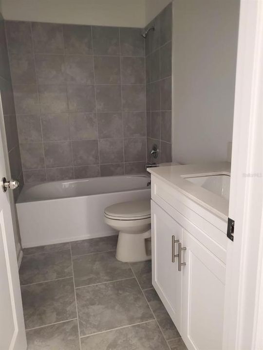 For Rent: $2,200 (3 beds, 2 baths, 1672 Square Feet)